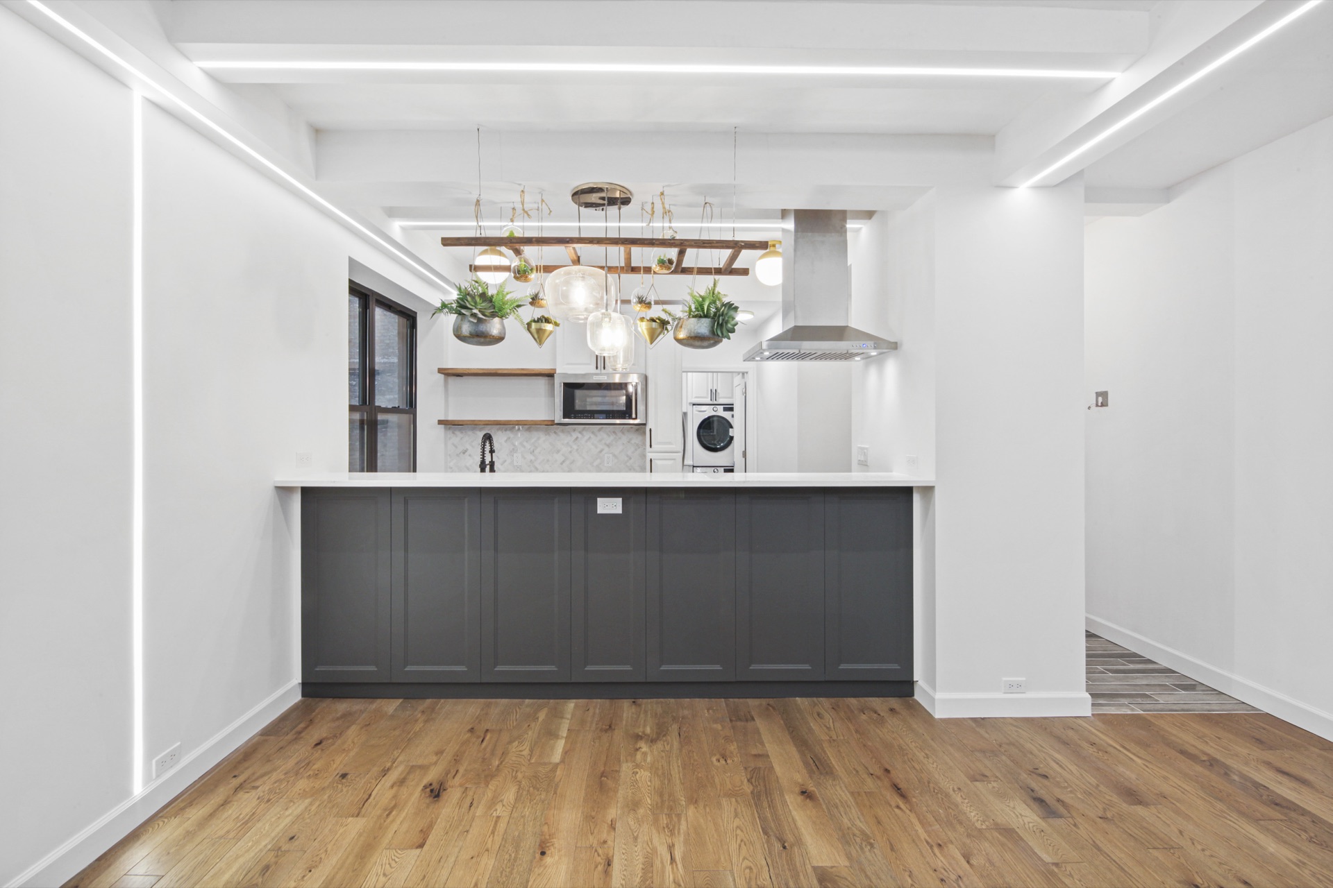 105 West 73rd Street - room detail