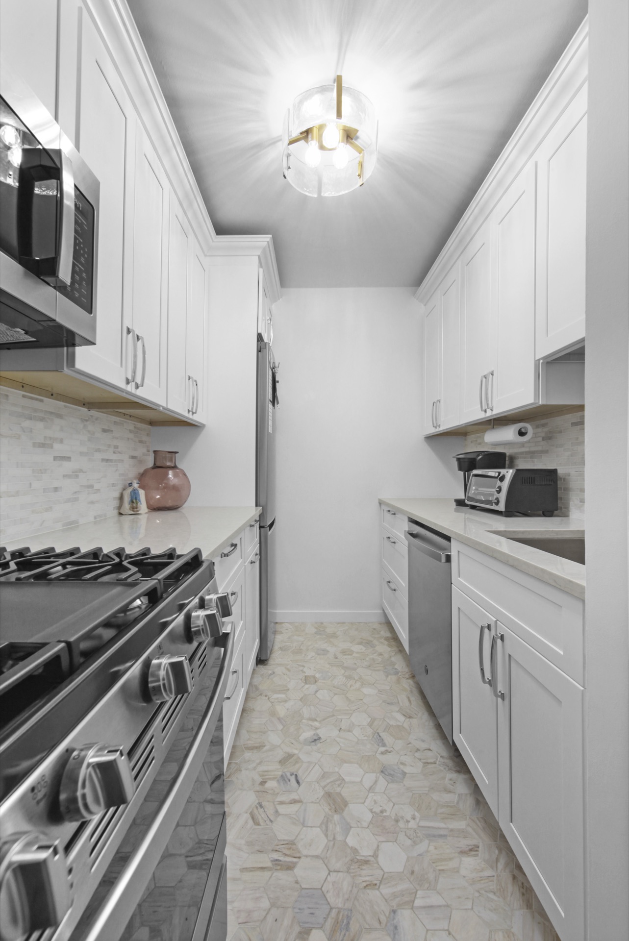 120 East 36th Street - room detail