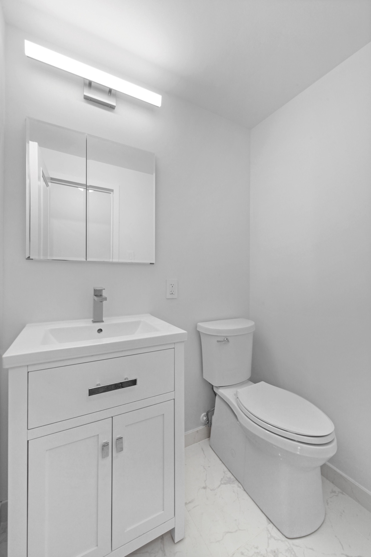 25 Sutton Place South - room detail
