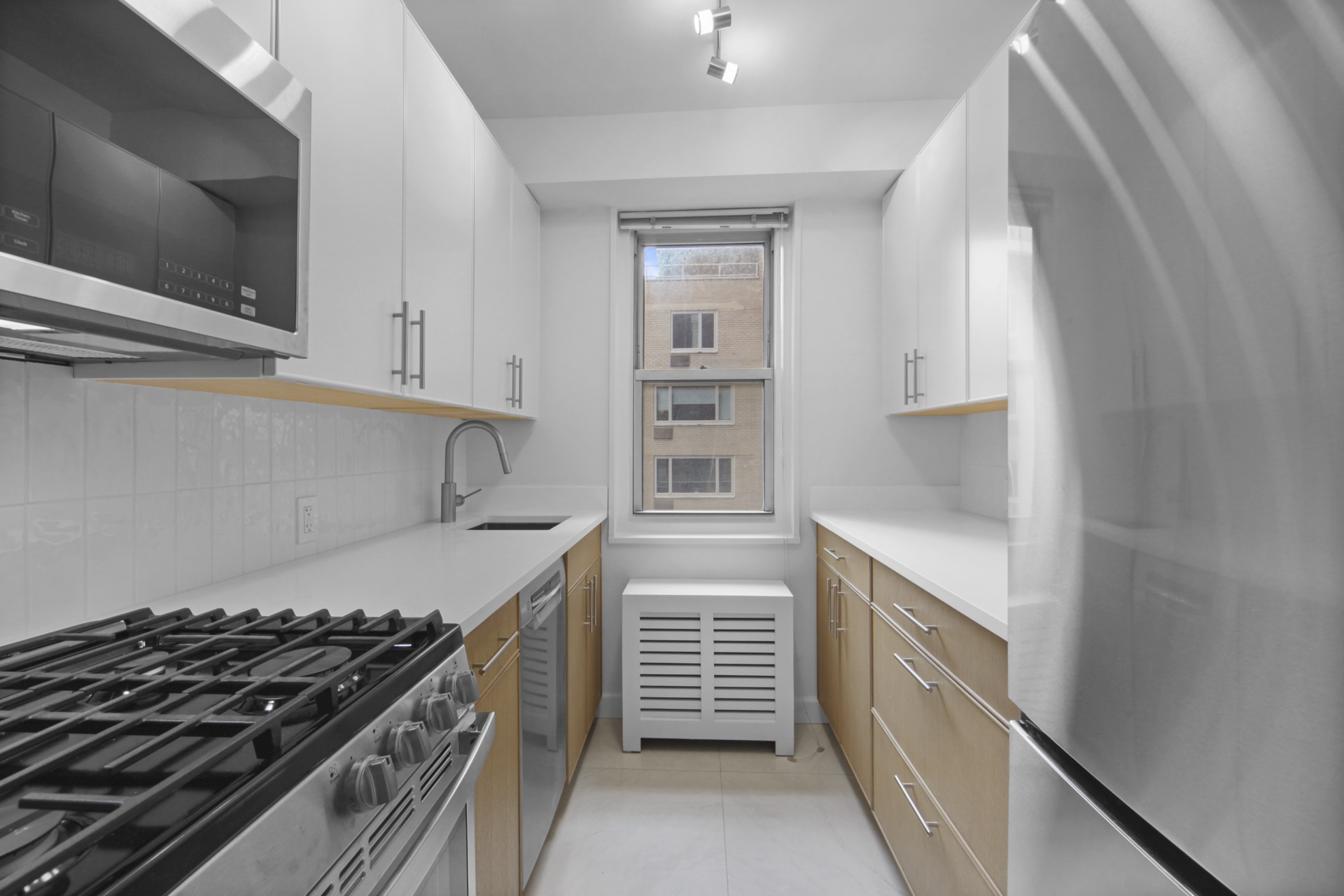 400 East 54th Street renovation