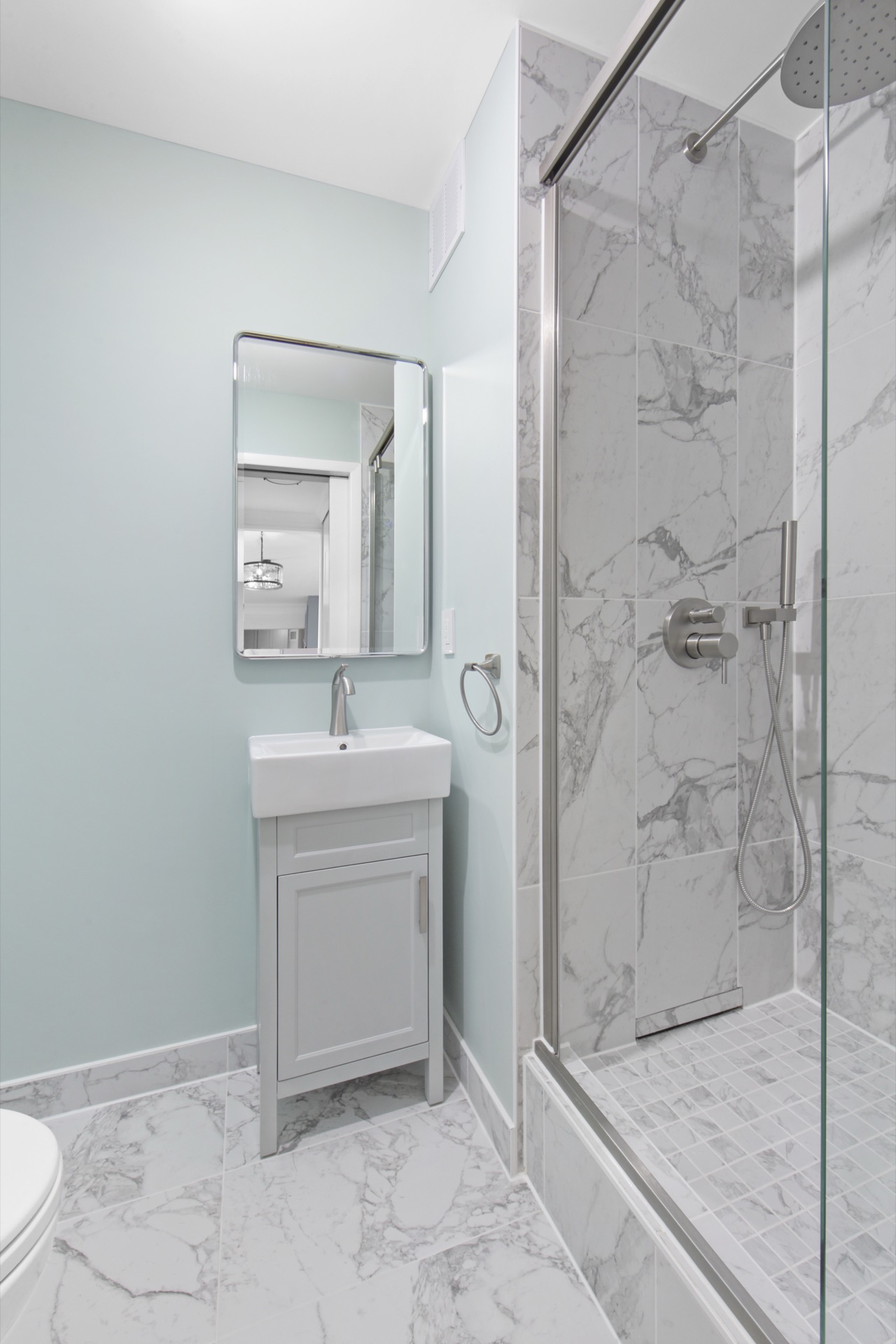 400 East 56 Street - room detail
