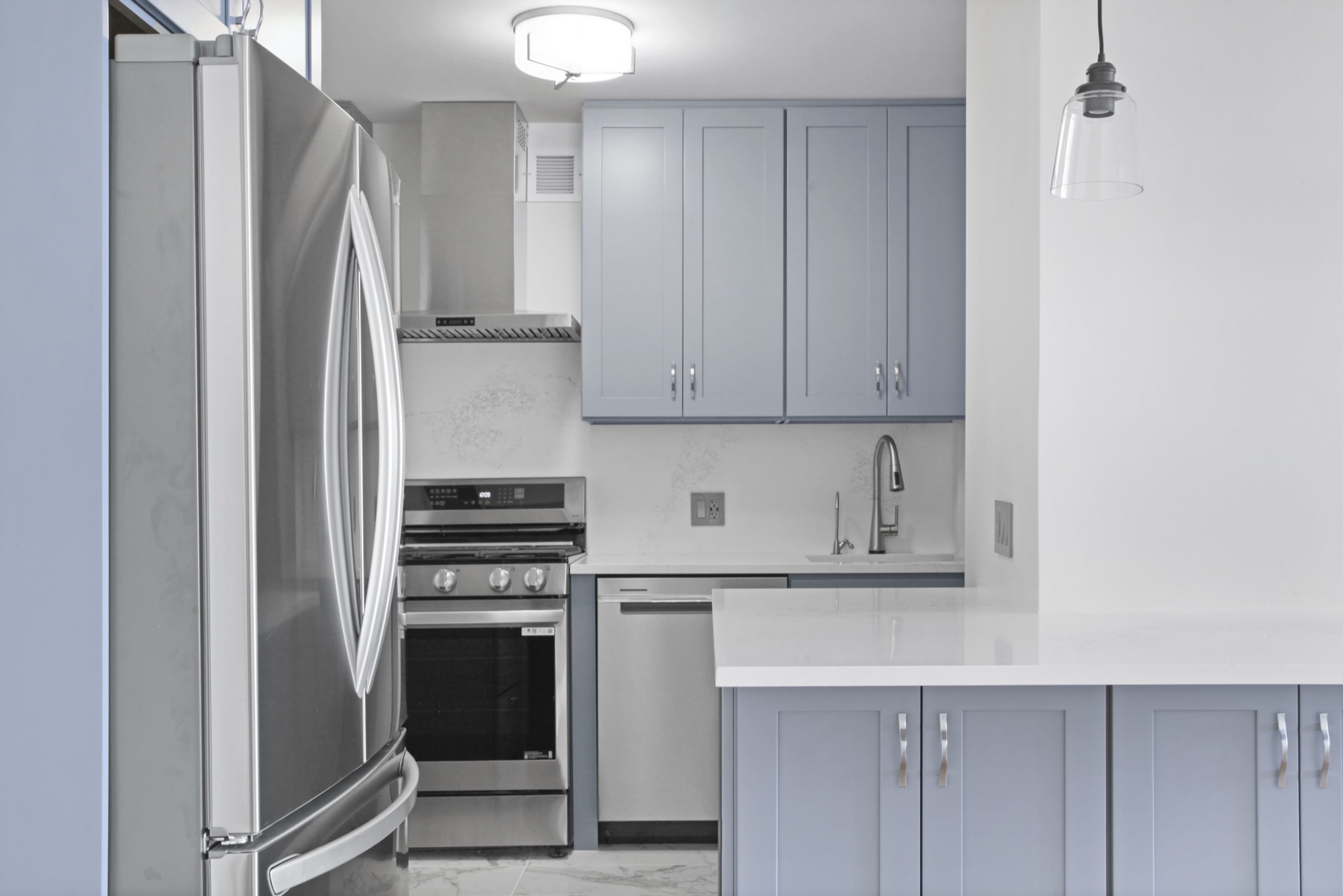 400 East 56 Street - room detail